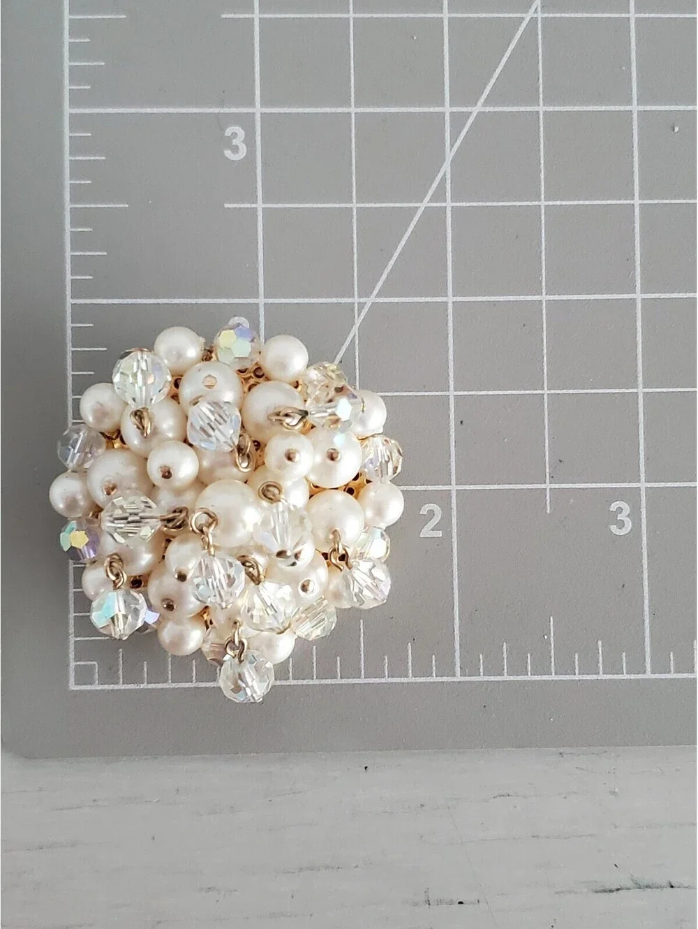 Vintage Signed Kramer Pearl & Aurora Borealis Crystal Cluster Cha-Cha Brooch Pin